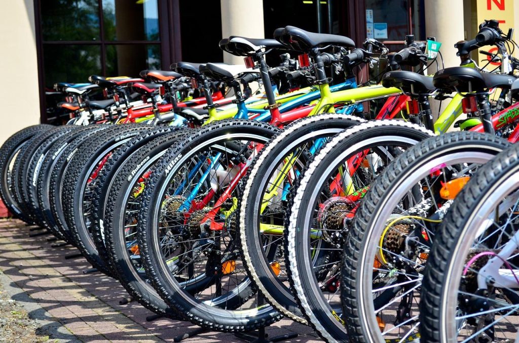 Gids voor de belangrijkste overwegingen bij het kiezen van een fiets, inclusief type, maat, kwaliteit en onderhoud
