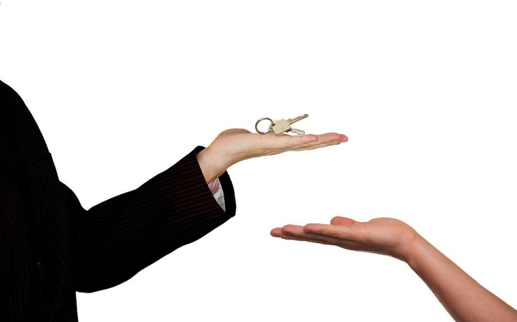Leiden woningmarkt met een makelaar: huizen voor eerste kopers en investeerders in diverse wijken