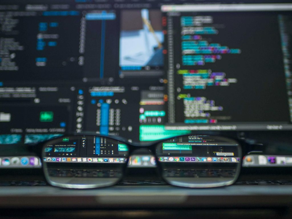 Visuele representatie van data masking en data anonimiseren technieken voor gegevensbescherming en privacy