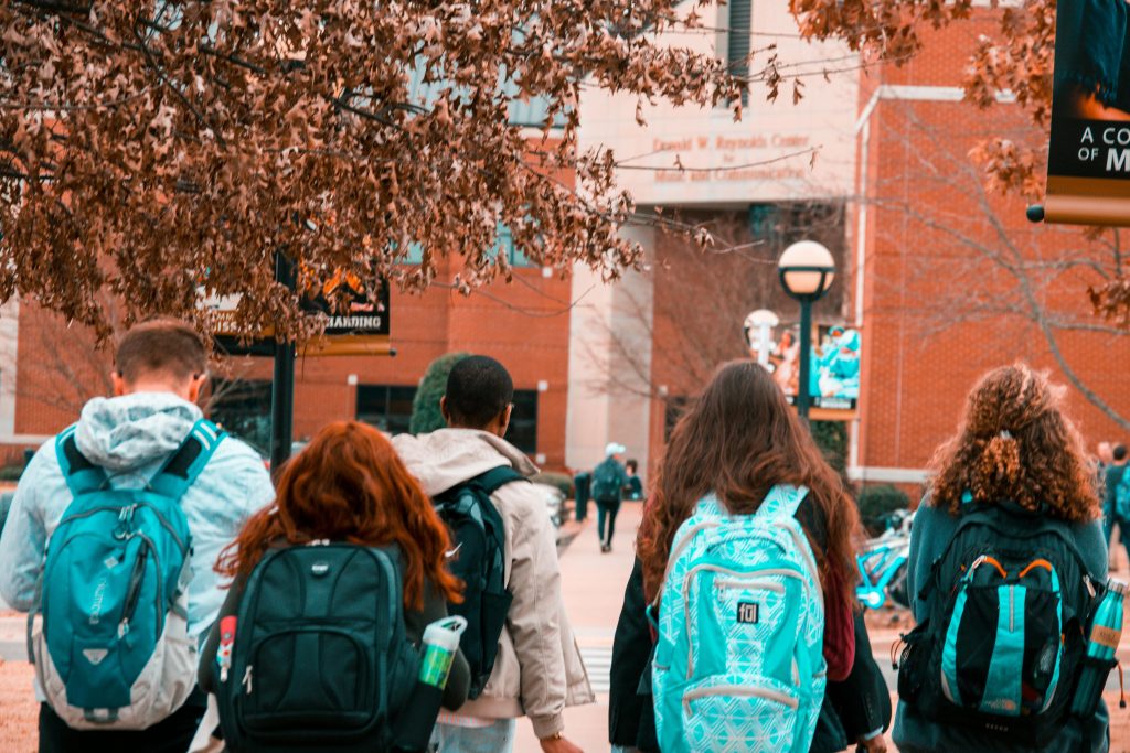 Student in Amsterdam nadenkt over studiekeuze en toekomstrichting op basis van interesses en talenten