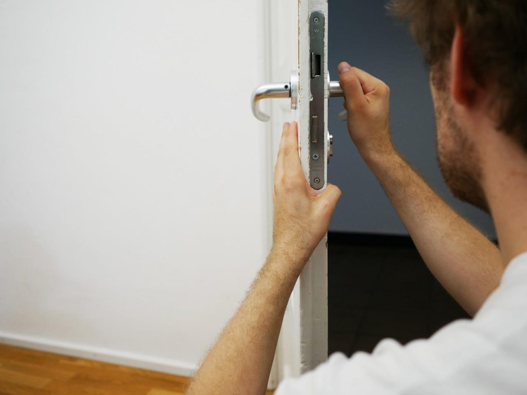 Professionele slotenmaker in Woerden biedt veiligheid en vertrouwen met moderne beveiligingsoplossingen