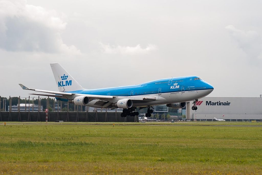 Hotel boeken voor je vlucht vanaf Schiphol - The Florian parkeeroplossing met directe busverbinding naar Schiphol Airport